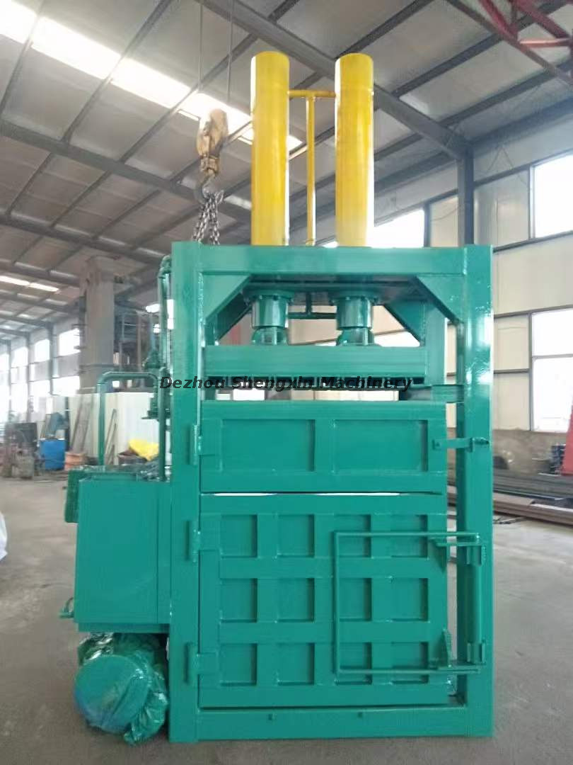 Mașină de balotat pentru sticle din plastic, verticală, hidraulică, de 20 de tone SX-V20